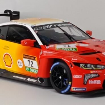 BMW M4 GT3 Minichamps