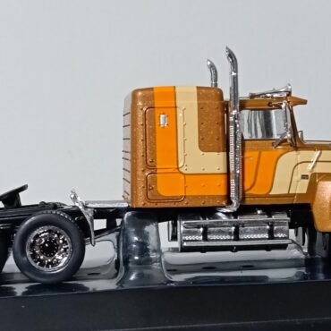 Ford LTL 9099